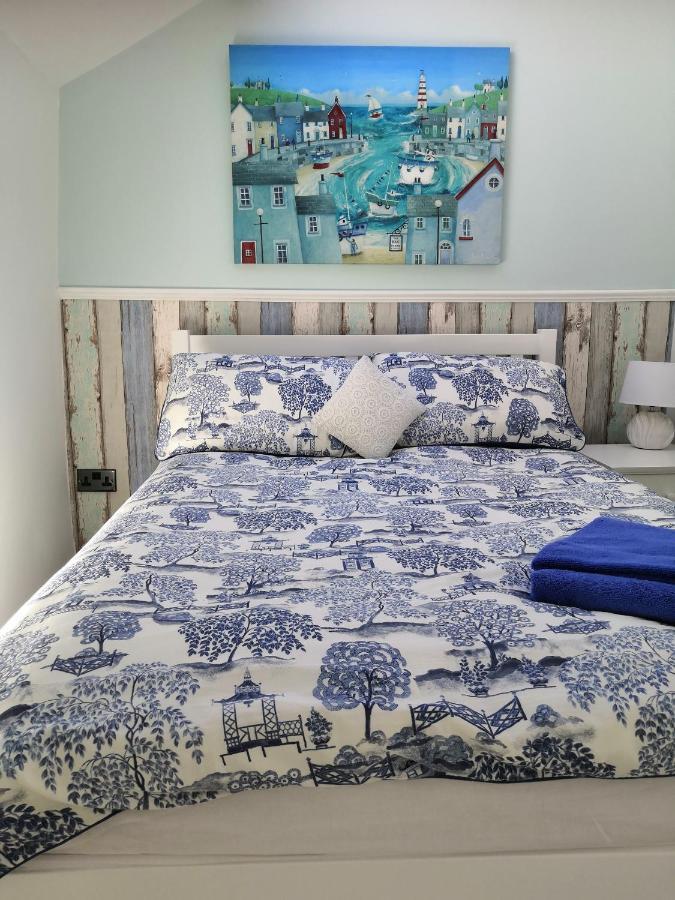 Captivating Isolde Cottage With Pool Near St Ives Camborne Eksteriør billede